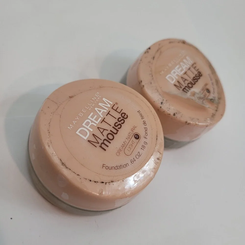 Maybelline Dream Matte Mousse Foundation Women Creamy Natural Light 5 Lot of 2
